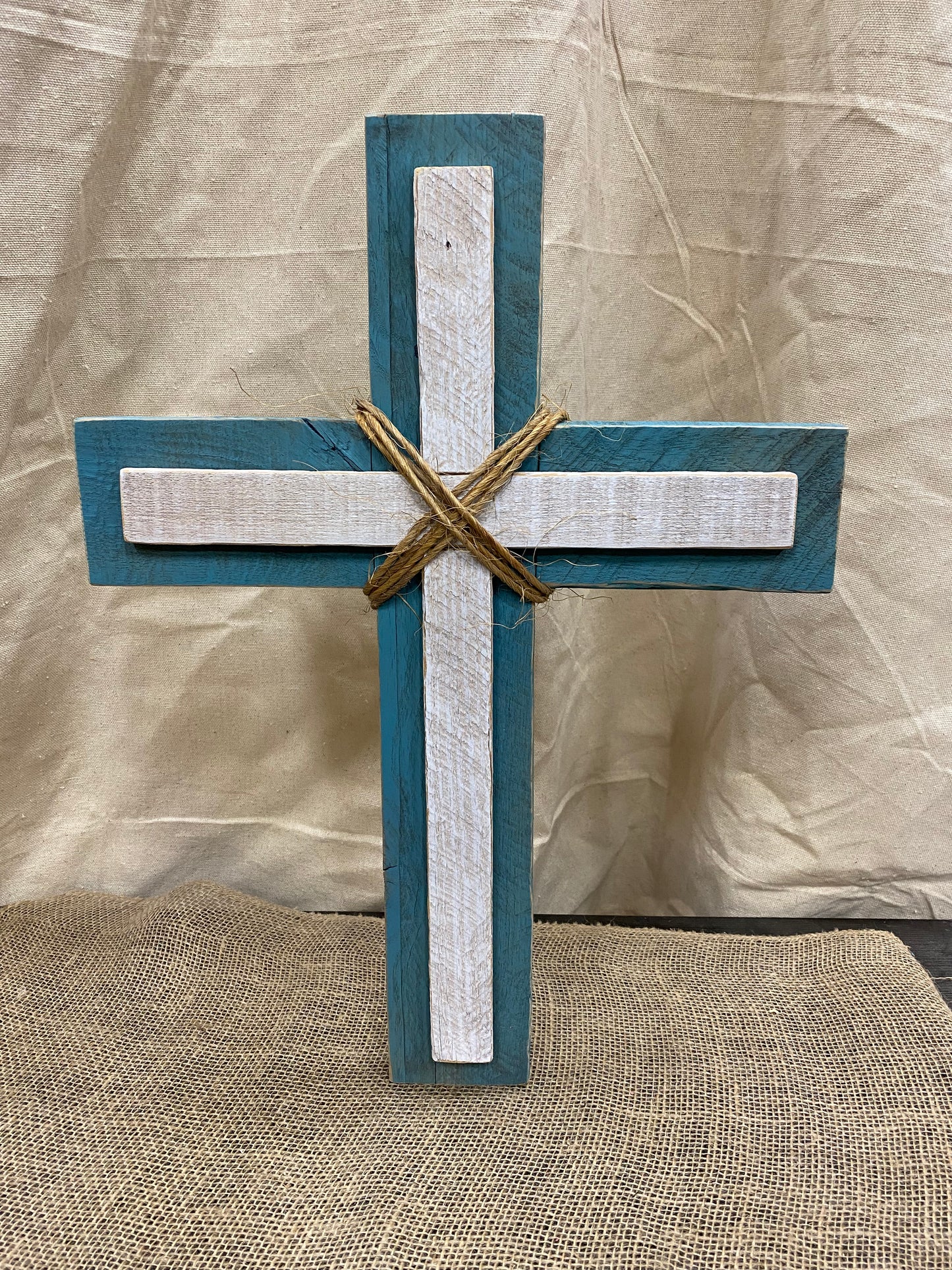 (CUSTOM MADE TO ORDER) 21” Oak Rustic Cross (Wall)